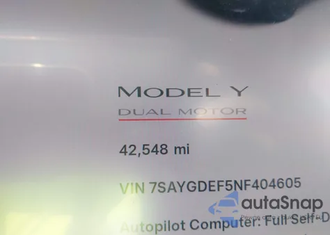 2022 Tesla Model Y Performance Dual Motor All-Wheel Drive z USA, uszkodzony, nr VIN 7SAYGDEF5NF404605